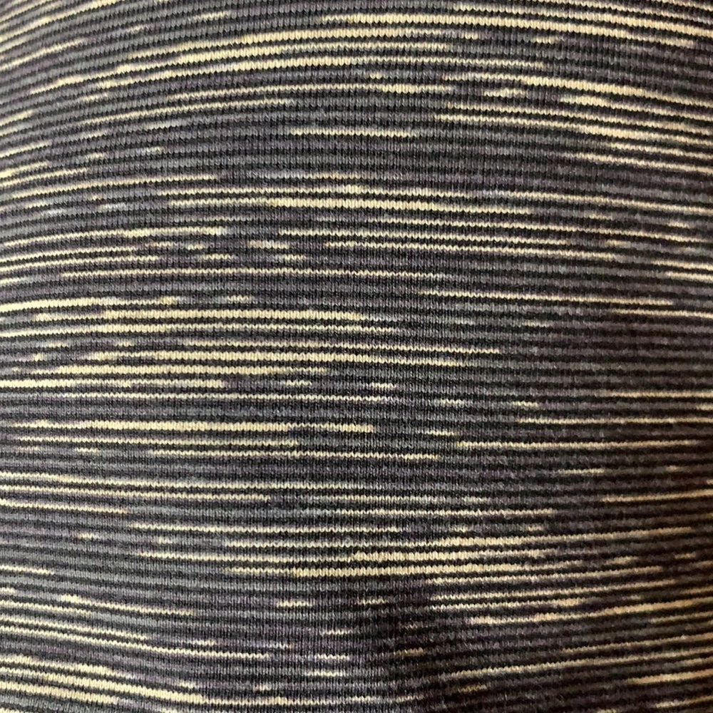 Lululemon Women’s Racerback Tank Top size 10 - Picture 6 of 6